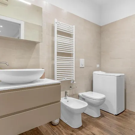 Apartment Corsica Comfort Suites-10 Min To Linate Airport